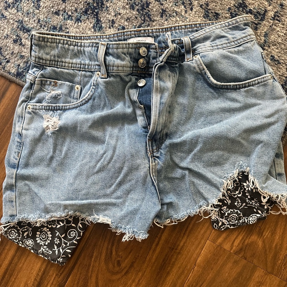 Women’s Light Blue Distressed Denim Shorts with Bandana Trim
